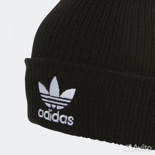 Шапка adidas Originals W Fur Pom Beani