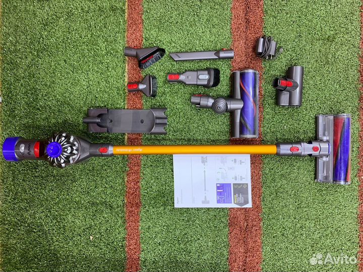 Пылесос вертикальный Dyson V8 Absolute+ (SV10)
