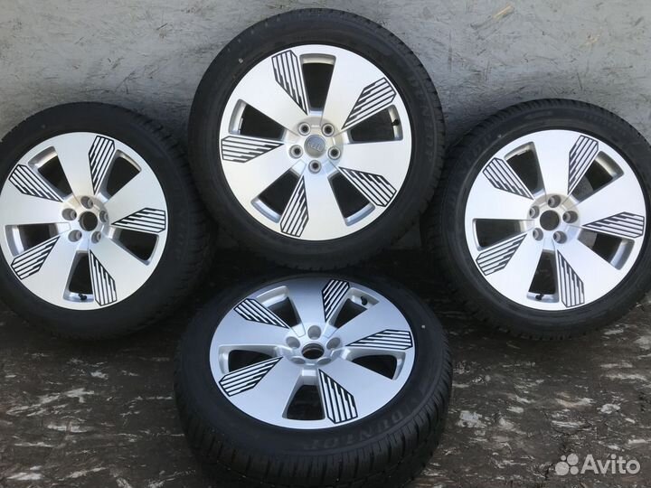 Оригинальные колеса Audi E-Tron R19