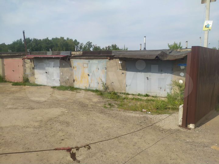 Гараж, > 30 м²