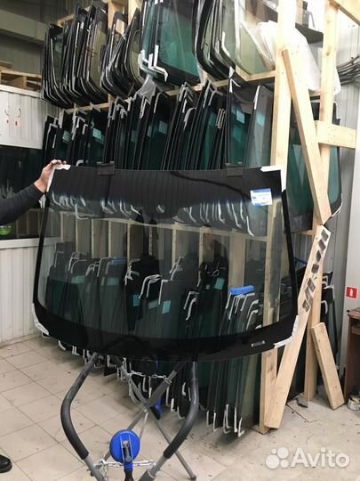 Лобовое стекло Nissan Qashqai