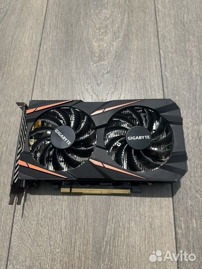 Видеокарта Gigabyte RX 560 4Gb
