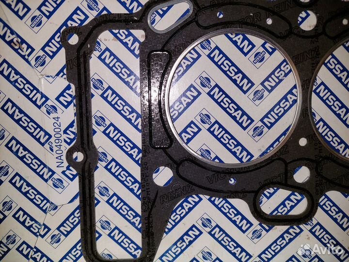 Прокладка головки блока цилиндров Nissan 1104489J0