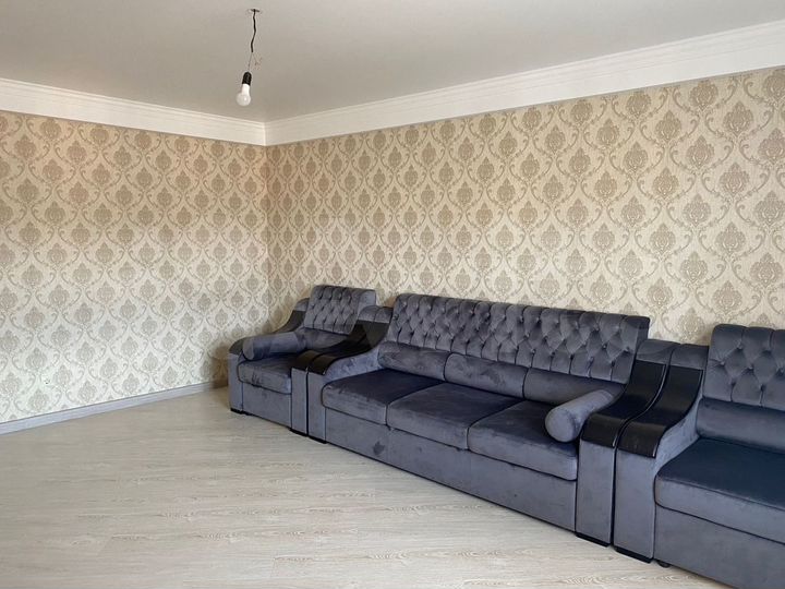 2-к. квартира, 64 м², 10/10 эт.