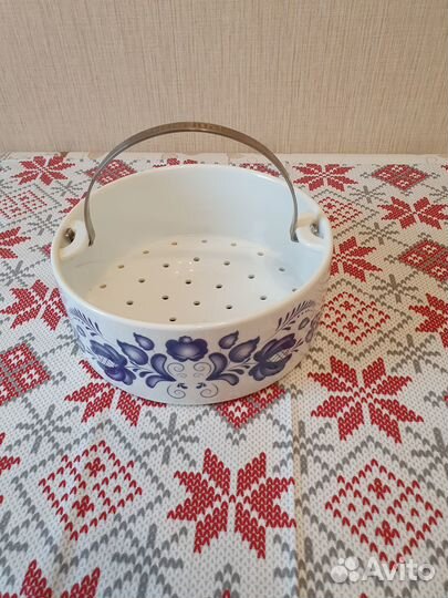 Вставка-пароварка для мультиварки