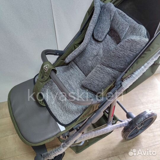 Прогулочная коляска вездеход