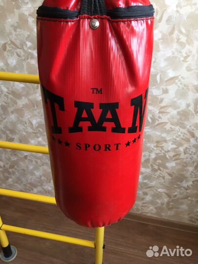 Шведская стенка с турником, грушей, кольцами