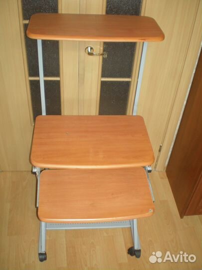 Стол компьютерный