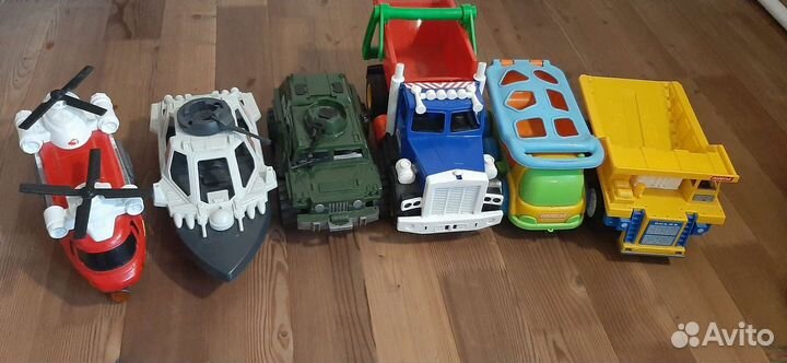 Продам детские машинки
