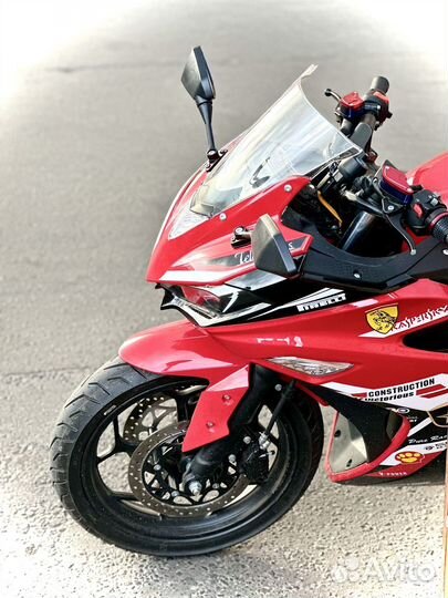 Электромотоцикл Yamaha R-3