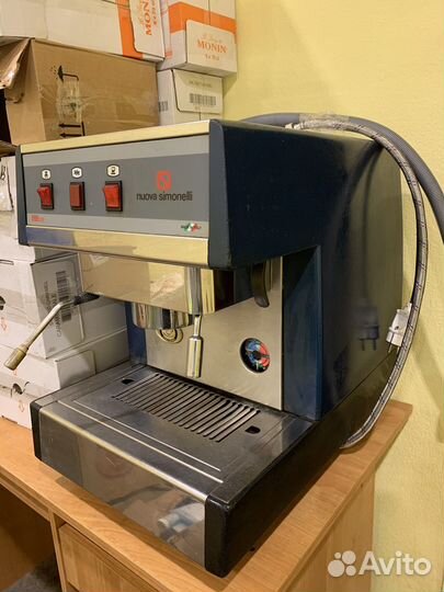 Кофемашина Nuova Simonelli