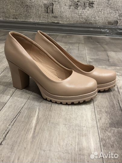Обувь женская 39 размер