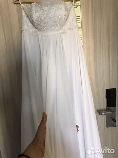 Платье белое (свадебное)