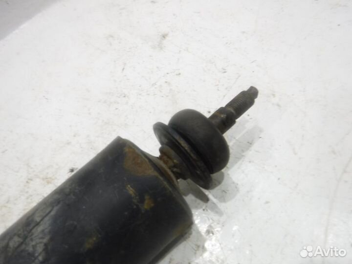 Амортизатор передний 4851160480