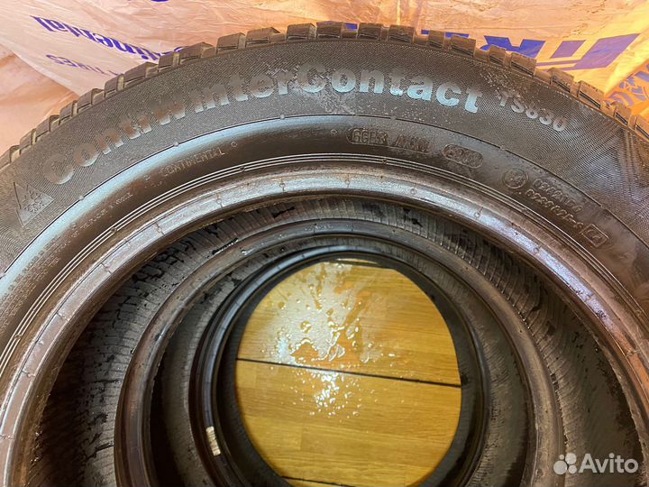 Continental ContiWinterContact TS830 P SSR 215/55 R16 93H