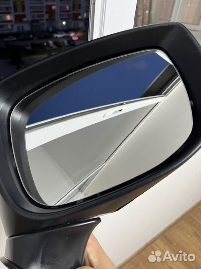 Правое зеркало на Mazda CX - 5 2017 года