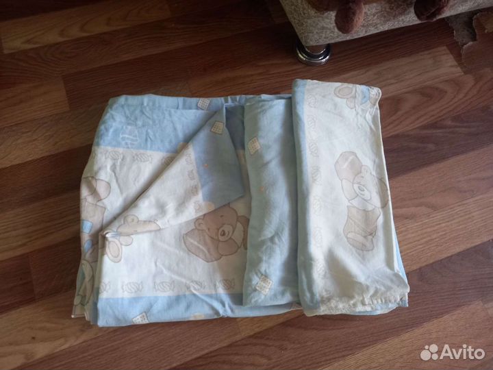 Комплект в детскую кроватку