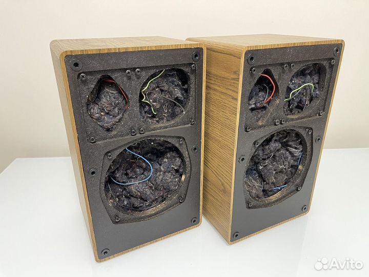 Корпуса колонок Grundig BOX 650b