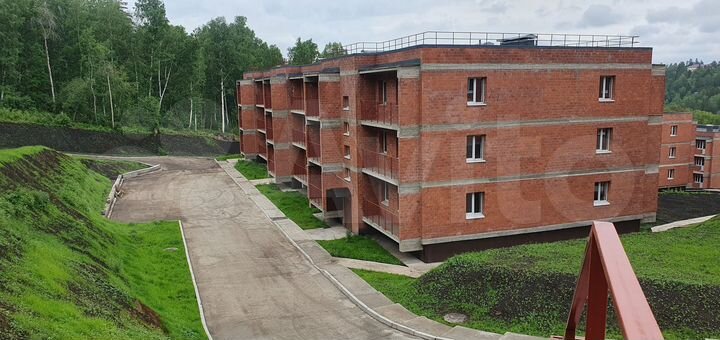 1-к. квартира, 52 м², 1/3 эт.