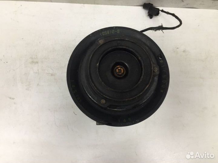 Компрессор кондиционера Kia Spectra