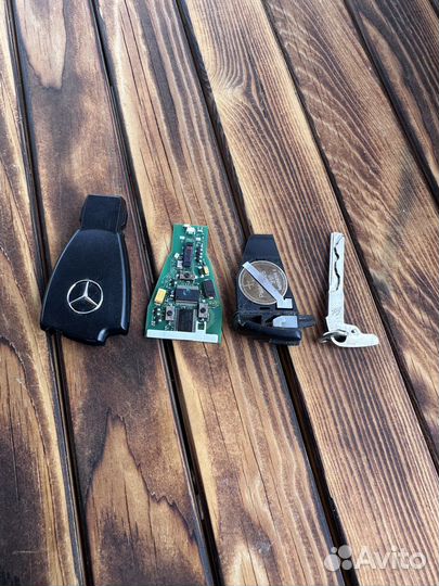 Ключ Mercedes (рыбка)