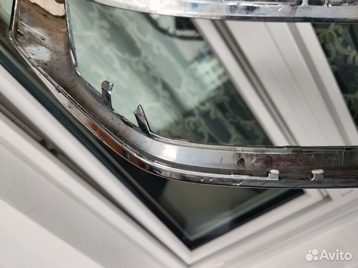 Окантовка решётки радиатора Шкода Кодиак