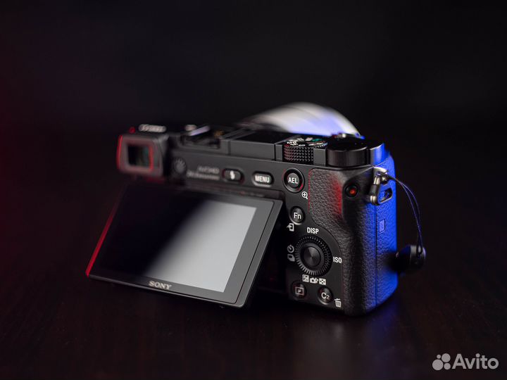 Sony Alpha a6000 + 18-55 OSS