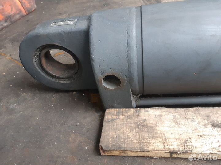 Цилиндр аутригера