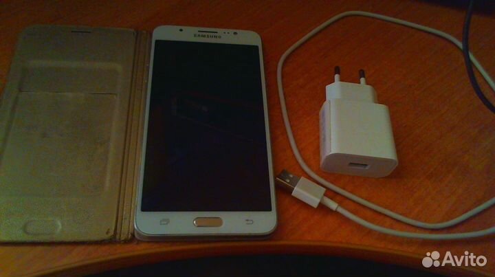 Samsung galaxy j7 2016
