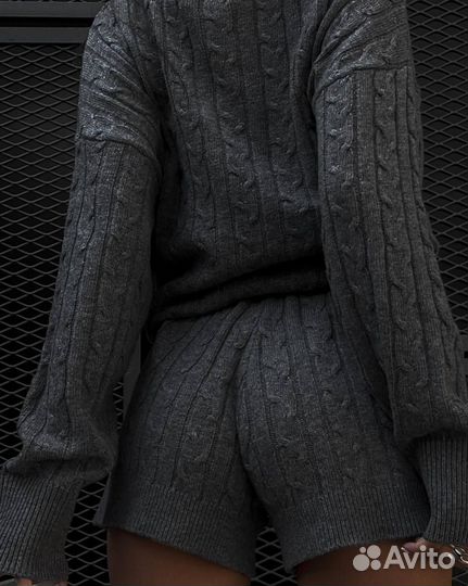 Вязанный комплект из 2 вещей