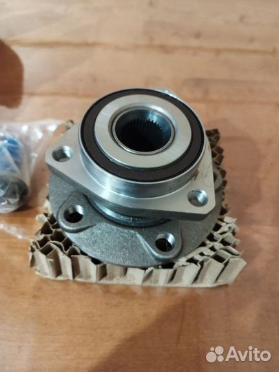 Ступица передняя Volkswagen audi Skoda GMB GH31920