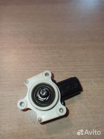 Датчик положения кузова Toyota Camry