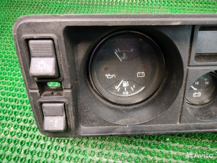 Панель приборов Лада 2105 2000