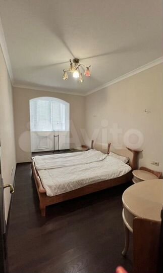 2-к. квартира, 71 м², 1/5 эт.