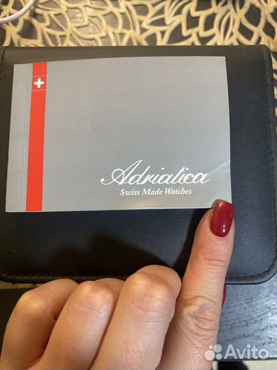 Наручные часы adriatica