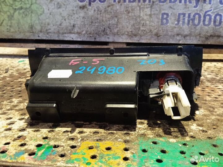 Пепельница Volkswagen Passat B5