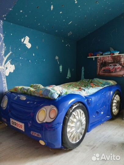 Кровать машина