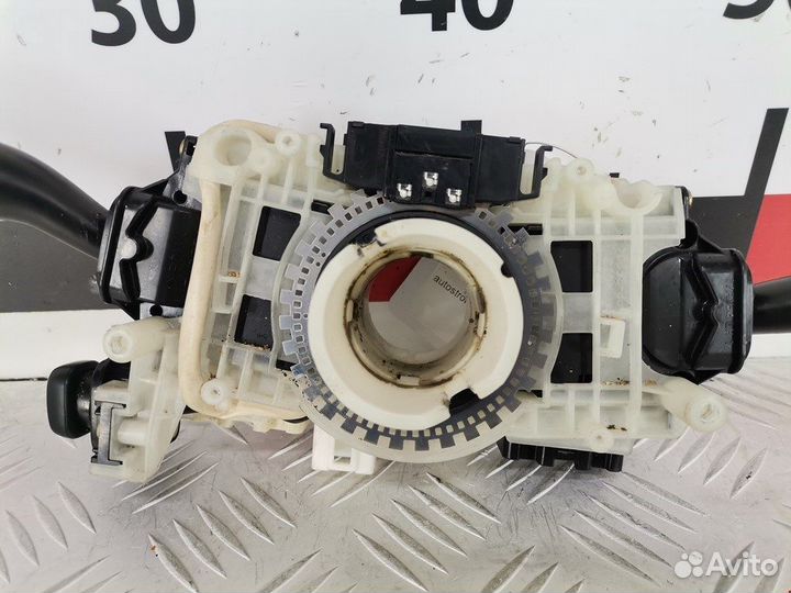 Переключатель поворотов подрулевой Lexus LX470