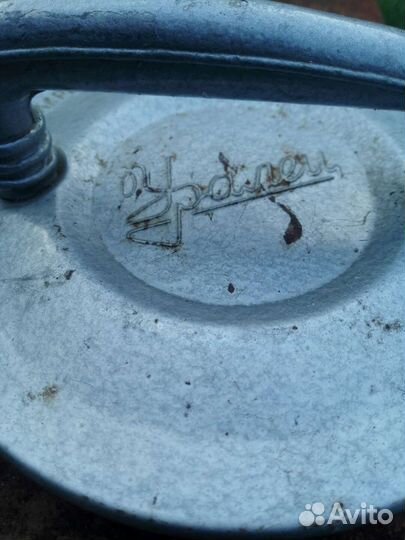 Мотор пылесоса. 