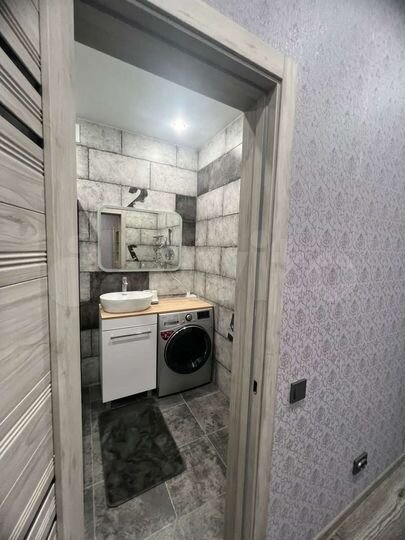 2-к. квартира, 60 м², 3/9 эт.