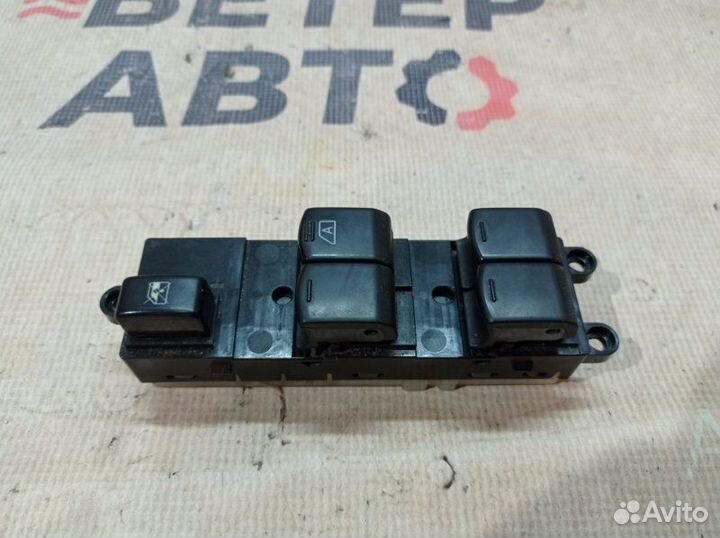 Блок управления стеклоподъемниками Nissan Note