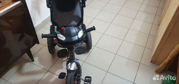 Детский велосипед с родительской ручкой