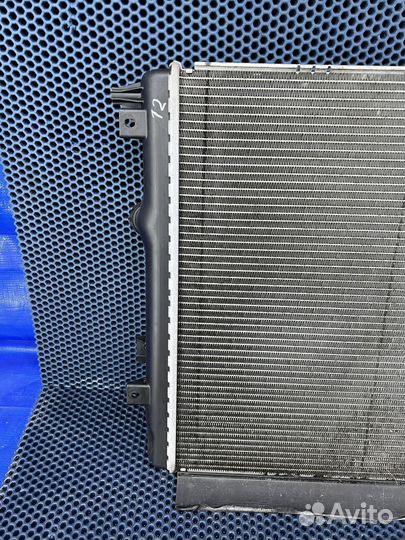 Радиатор двигателя двс Tiguan Тигуан