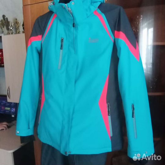 Горнолыжный костюм женский 42 44