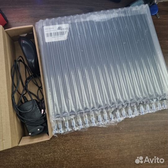 Цифровой IP Видеорегистратор esvi EVN-8110-5
