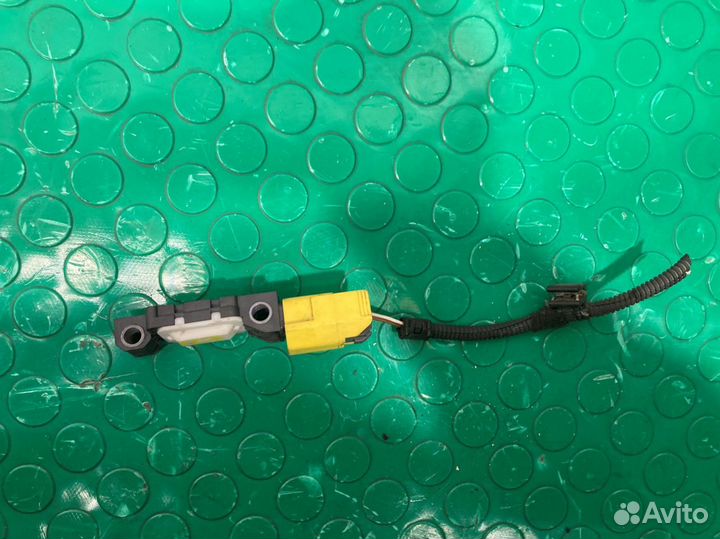 Датчик удара Volkswagen Touareg 7L6 7L7 7LA GP BKS