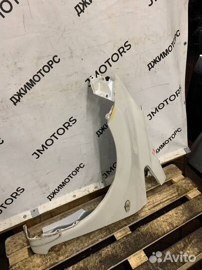 Крыло переднее левое Nissan Note E12 Ниссан Е12