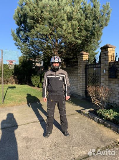 Продам мотокостюм 50 размер