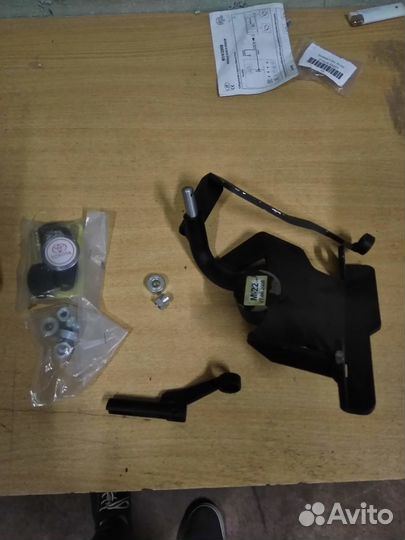 Замок кпп auris мех. бесштыревой vinSB