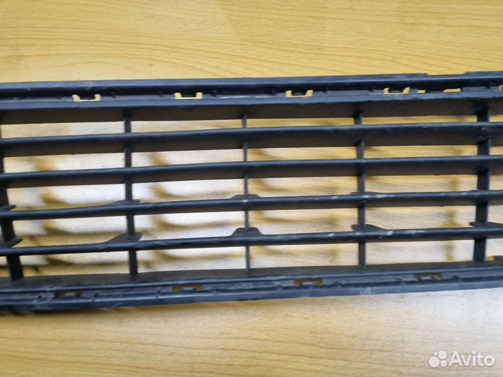 Решетка в бампер Renault Logan 2 622547474R